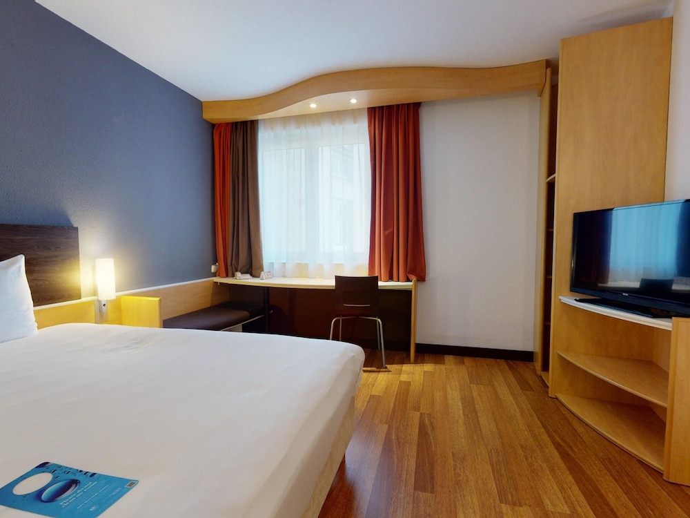 Ibis Bratislava Centrum Hotel 24/66