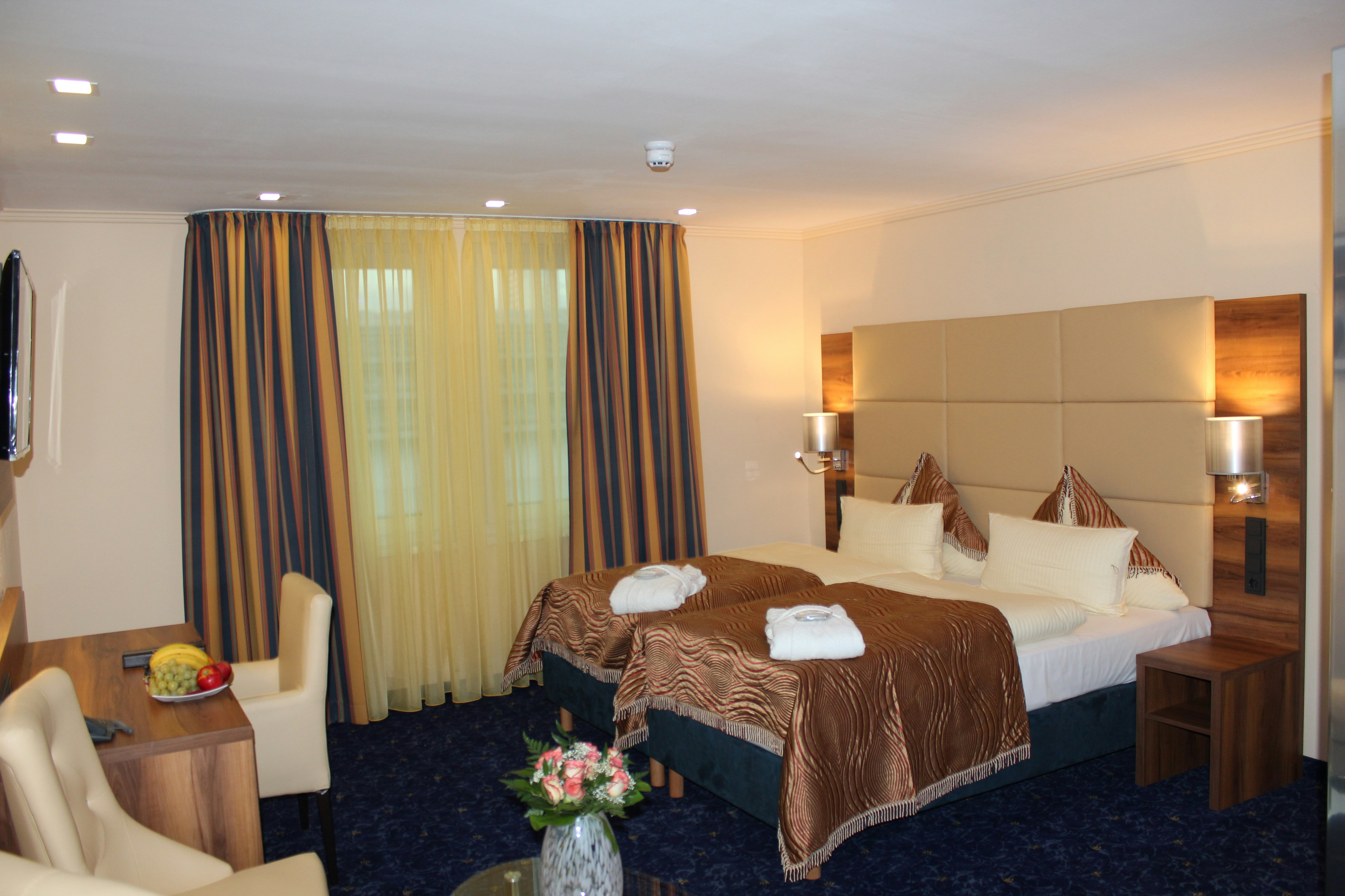 GRAND HOTEL EMPIRE FRANKFURT 8/17