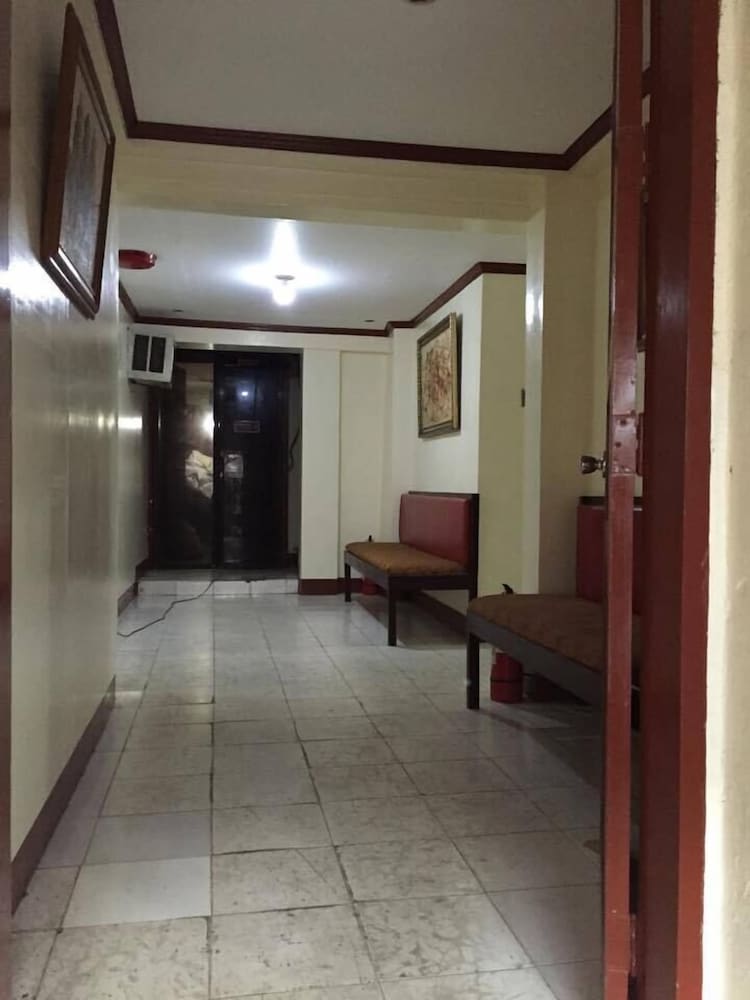 Wendy's Apartelle Boracay 9/30