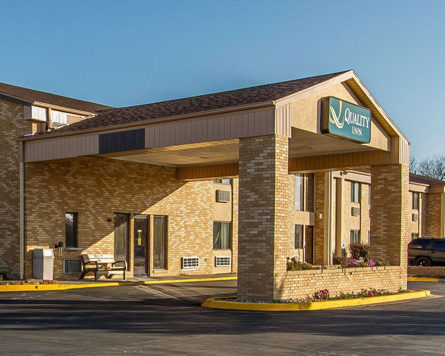 Quality Inn Burlington Near Hwy 34 2/27