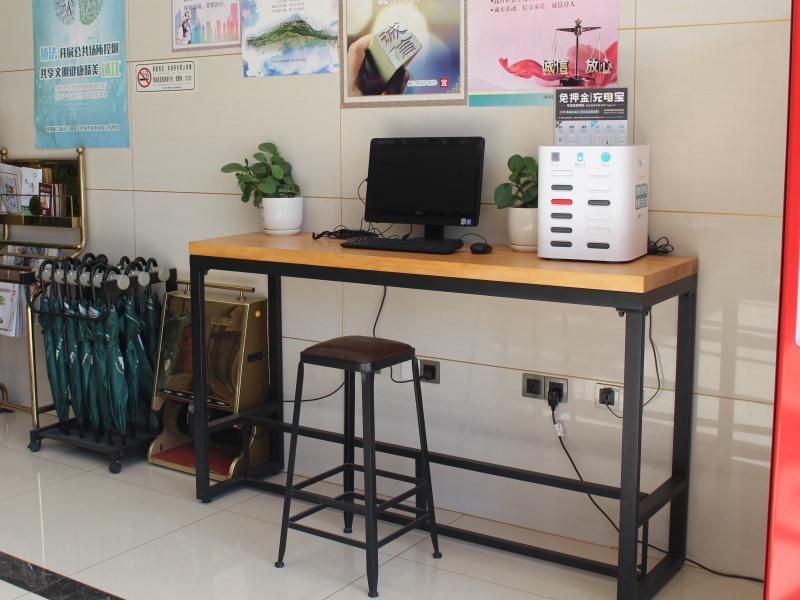 Greentree Inn Zhenjiang Dagang New District Tonggang Road Butterfly Square Hotel 17/18