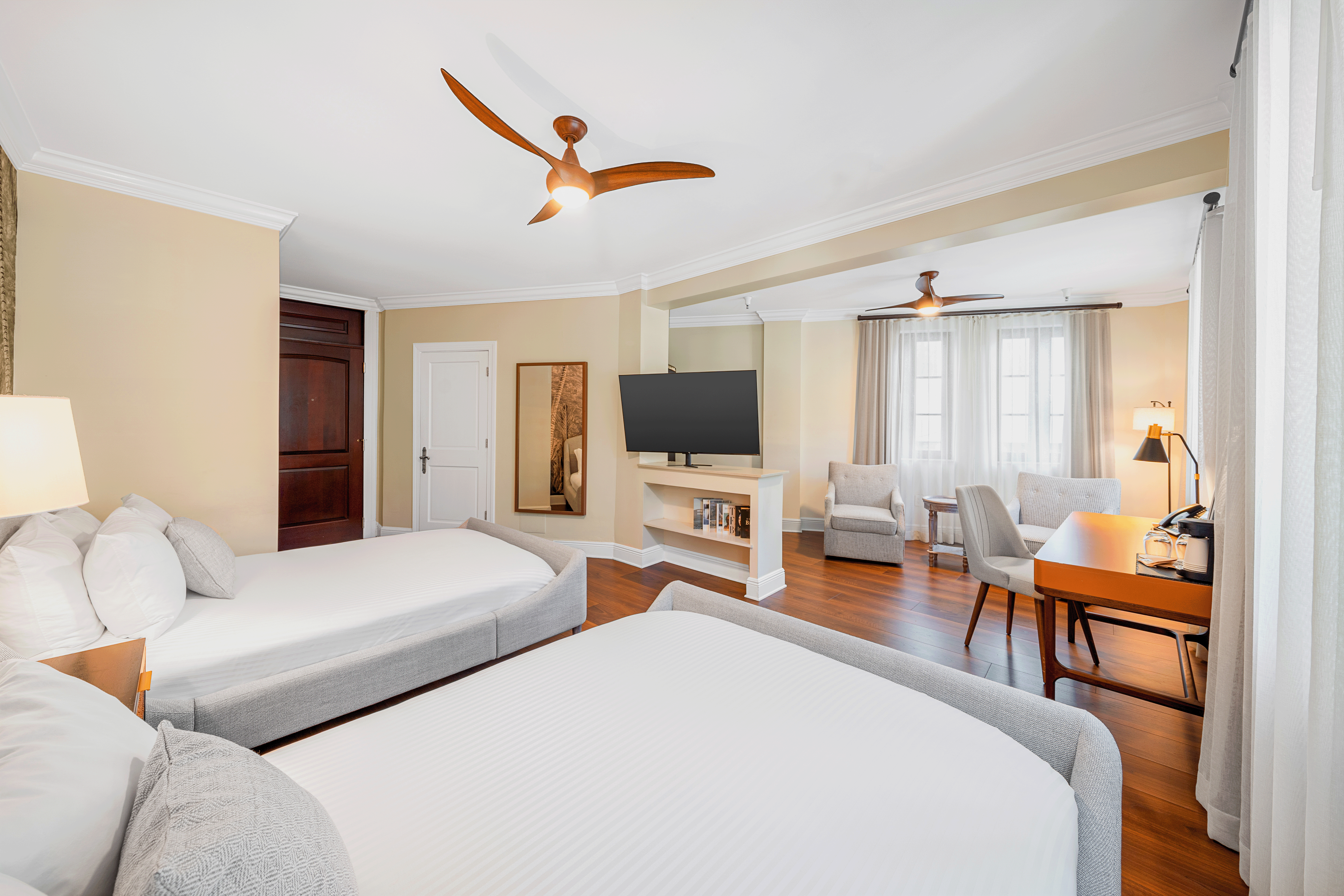 St Michel Hotel 7/38