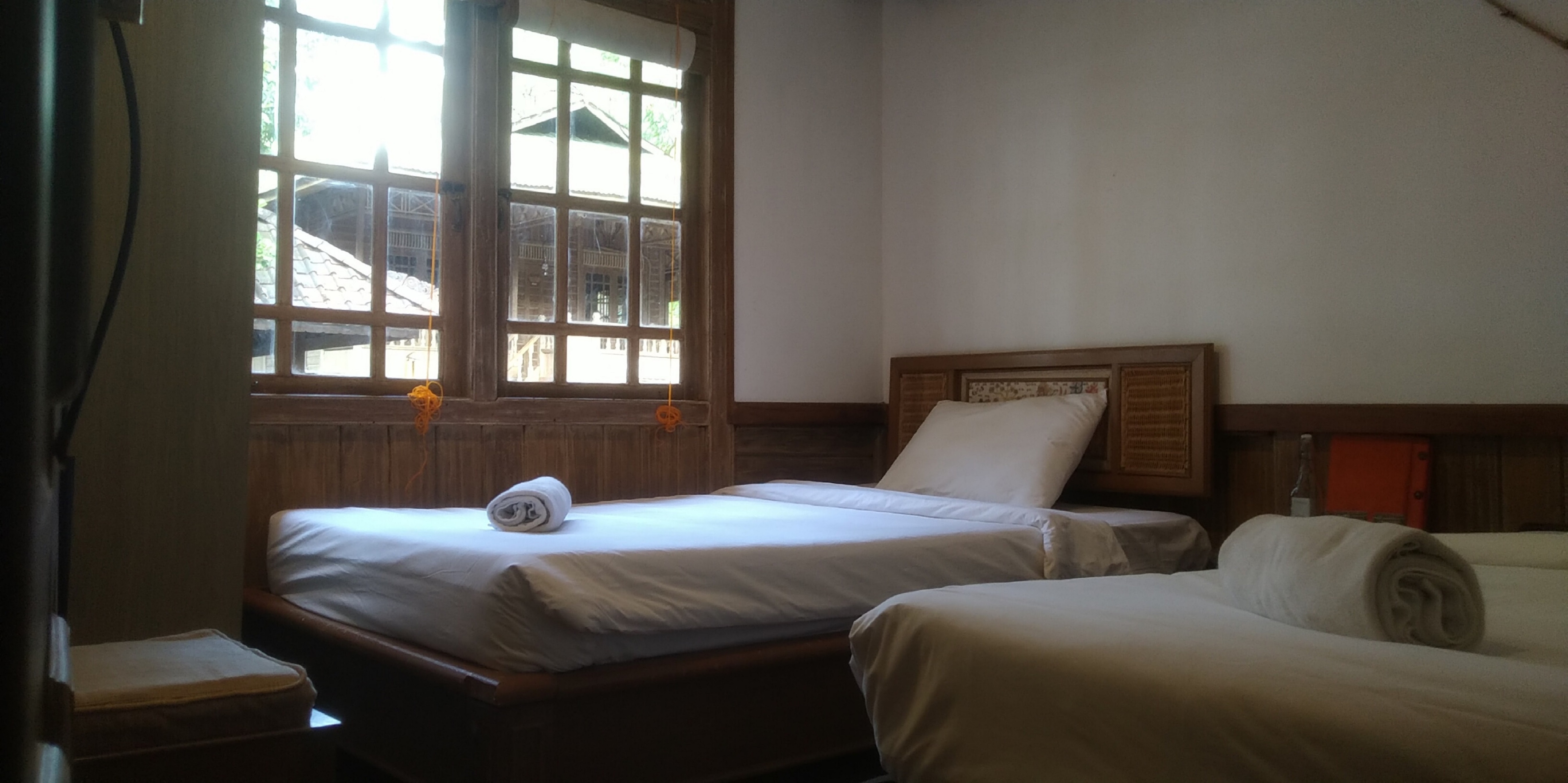 3 Bedrooms, House