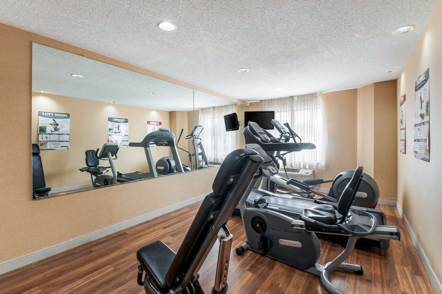 Sleep Inn & Suites Rehoboth Beach 23/46