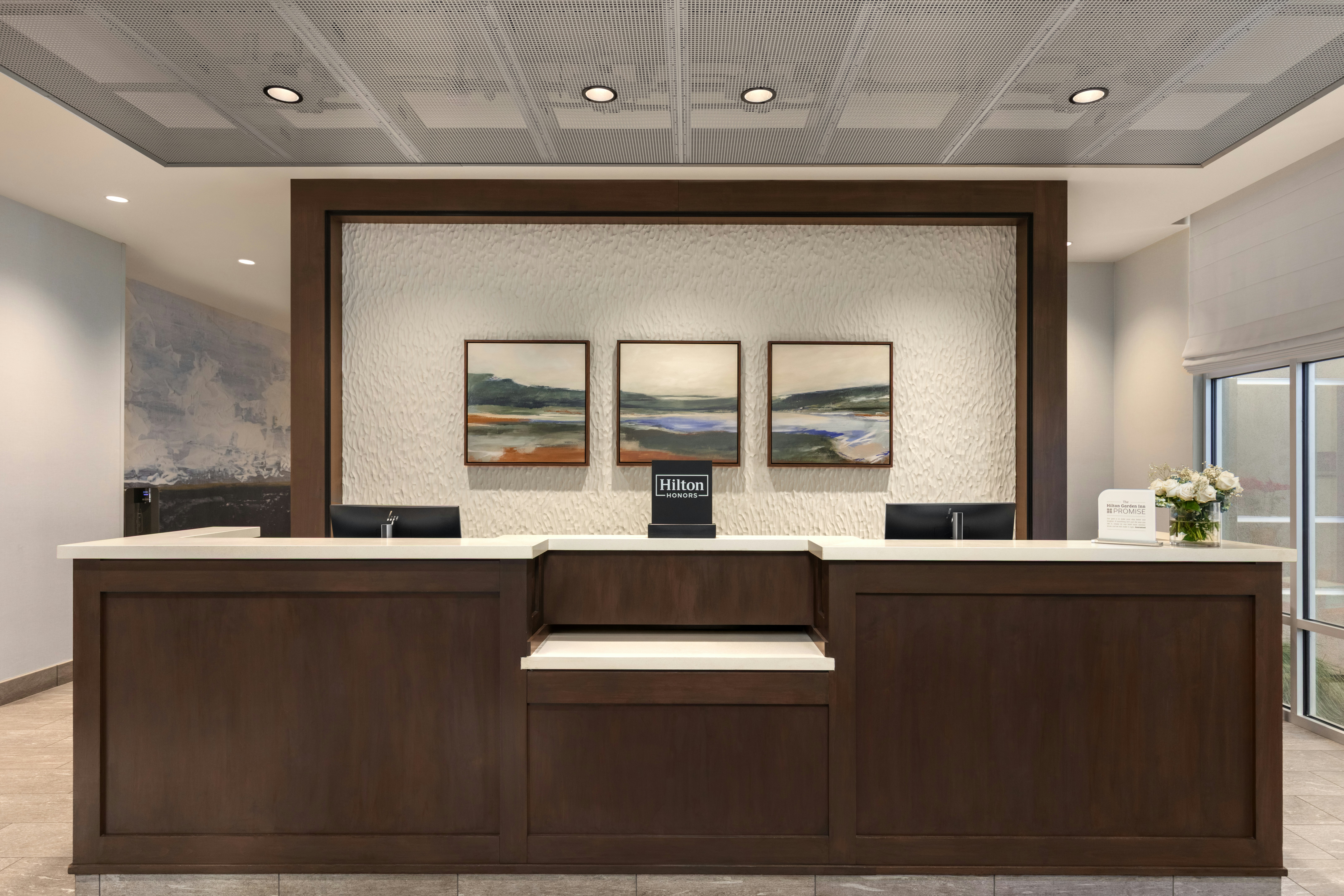 Hilton Garden Inn Santa Barbara/Goleta 5/50