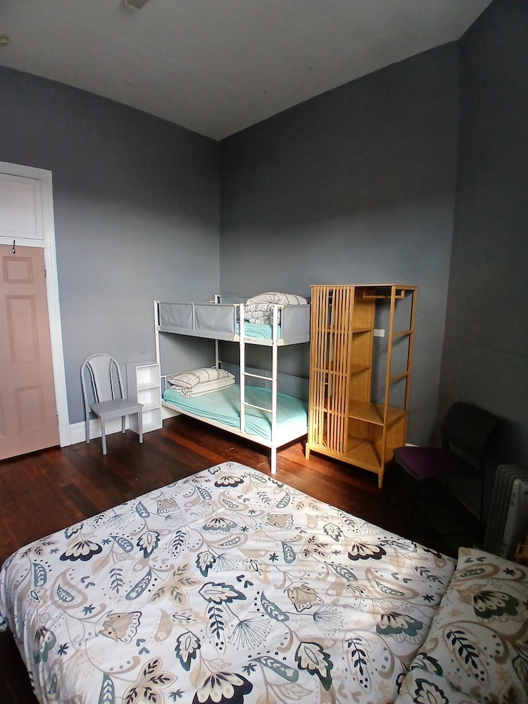 1849 Backpackers Hotel 20/50
