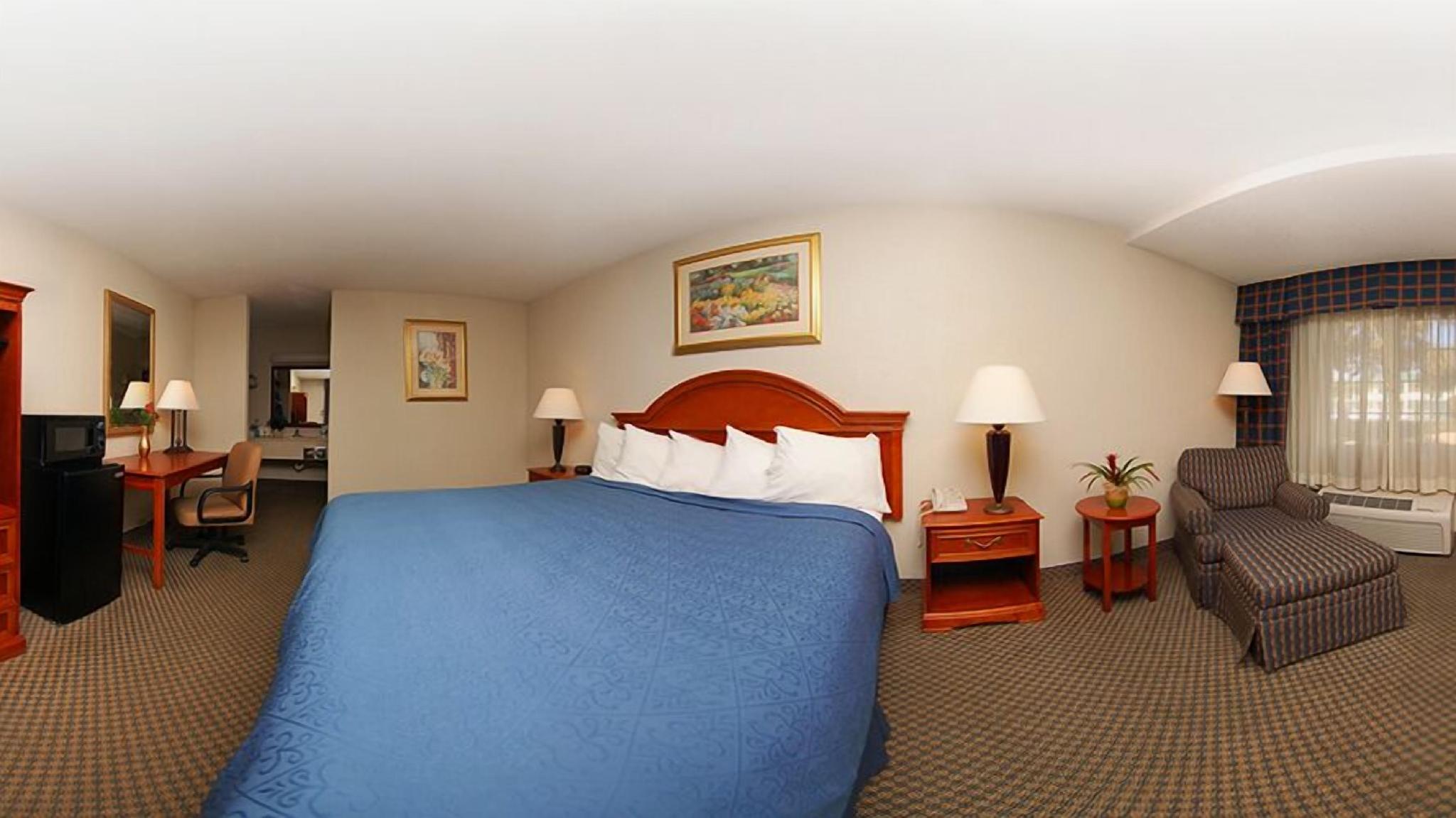 Quality Inn &amp; Suites 11/27