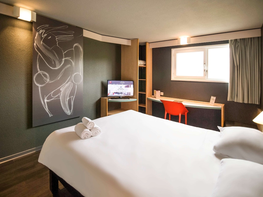 Ibis Rennes Beaulieu 19/68