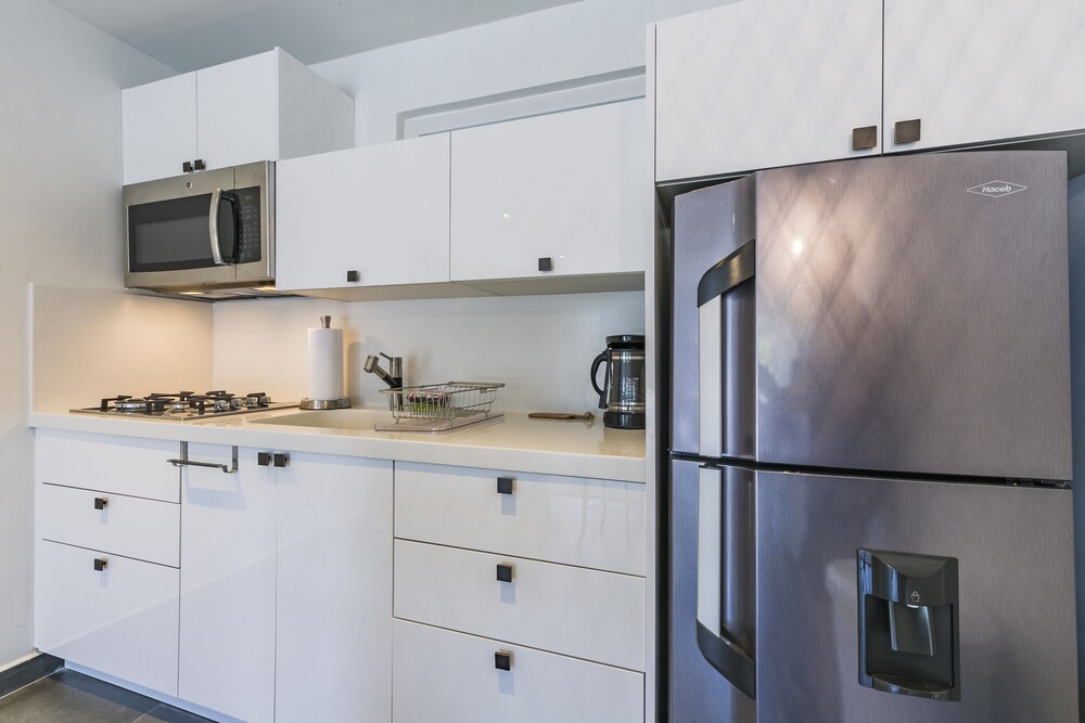Boca Catalina Modern Villa 50/50
