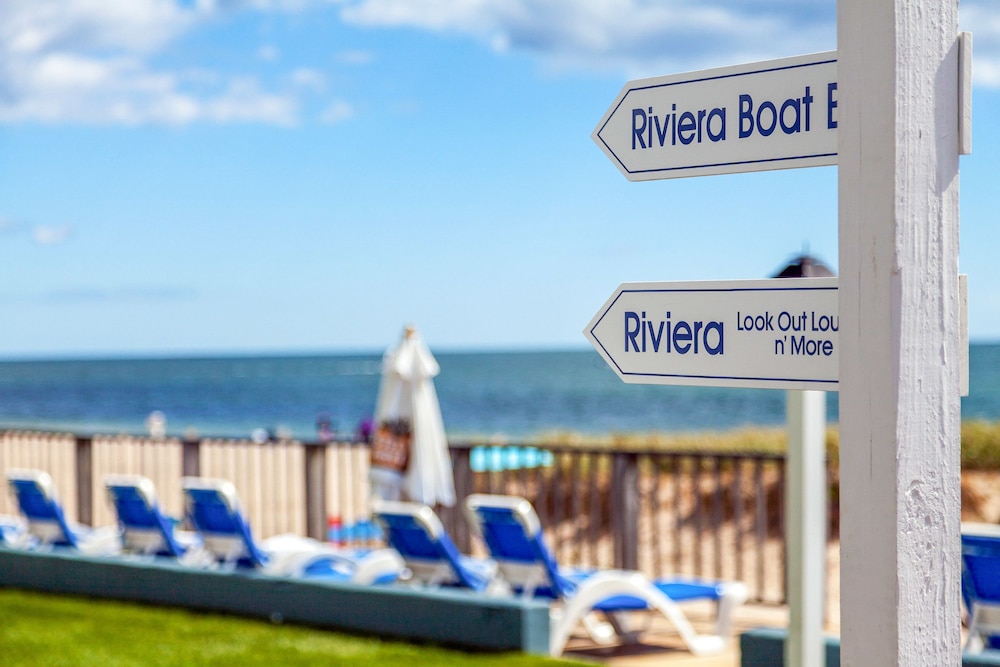 Blue Water Resort on the Ocean 6/79