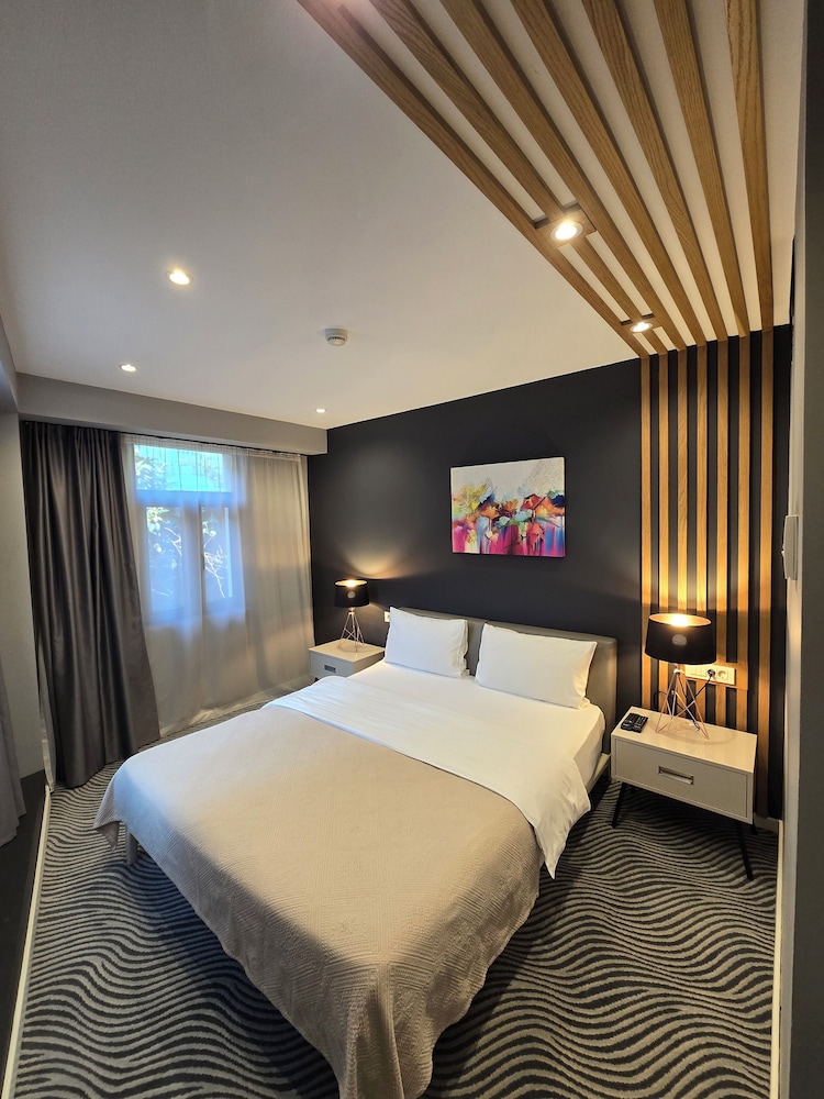 Silver 39 Boutique Hotel 18/48