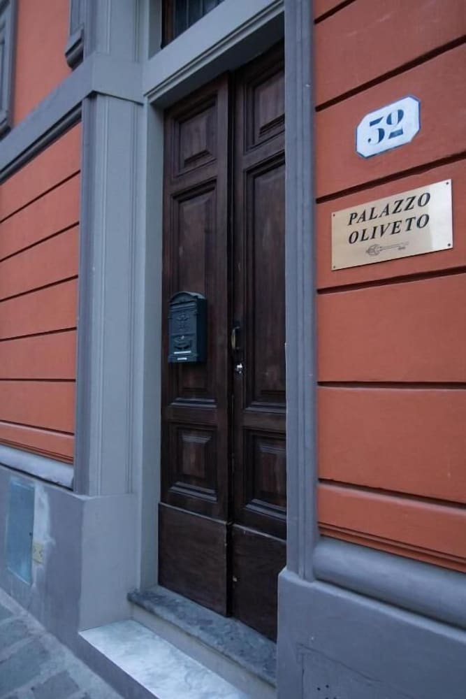 Palazzo Oliveto 3/60
