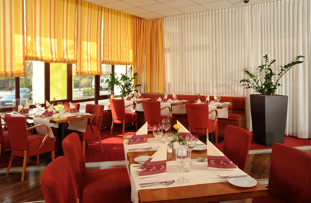 PLAZA INN Berlin-Charlottenburg 44/64