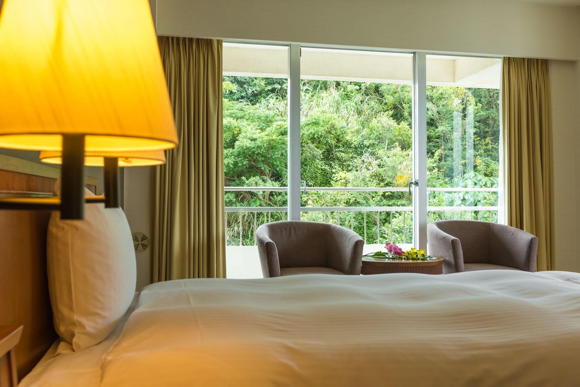 Room, Twin Beds, with View