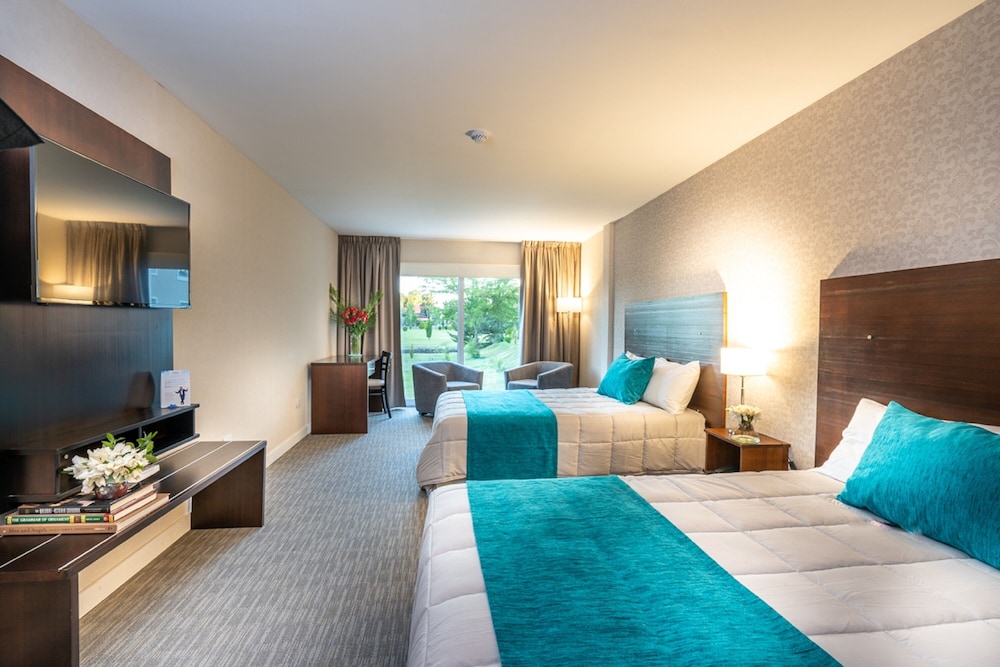 Howard Johnson By Wyndham La Plata 11/28