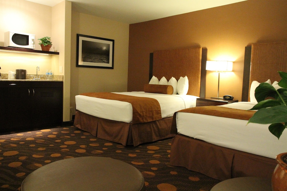 Best Western Plus Suites Hotel Coronado Island 19/36