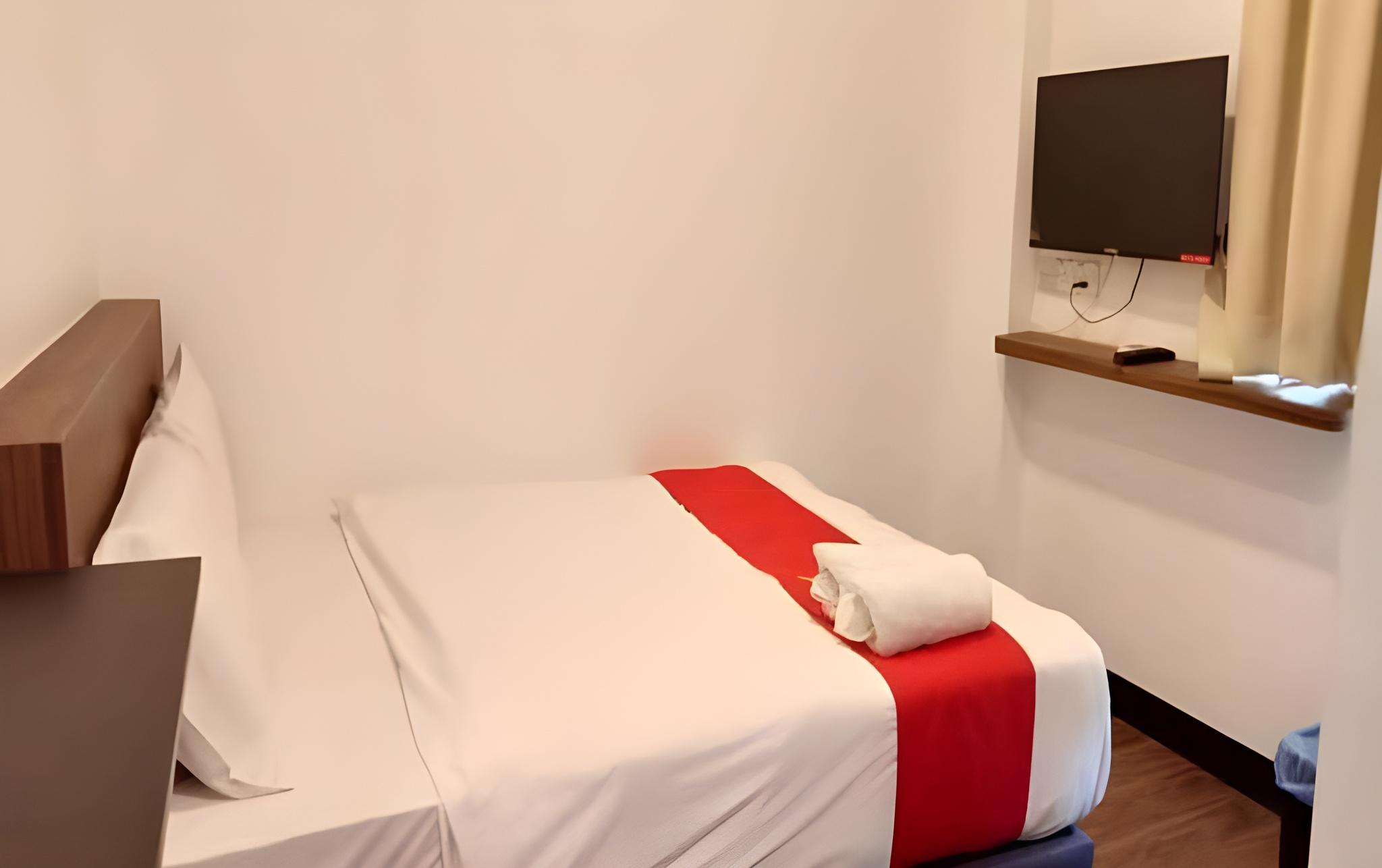 Deluxe, Double Bed