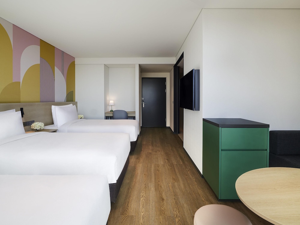 SUPERIOR, SUITE, 3 BEDS