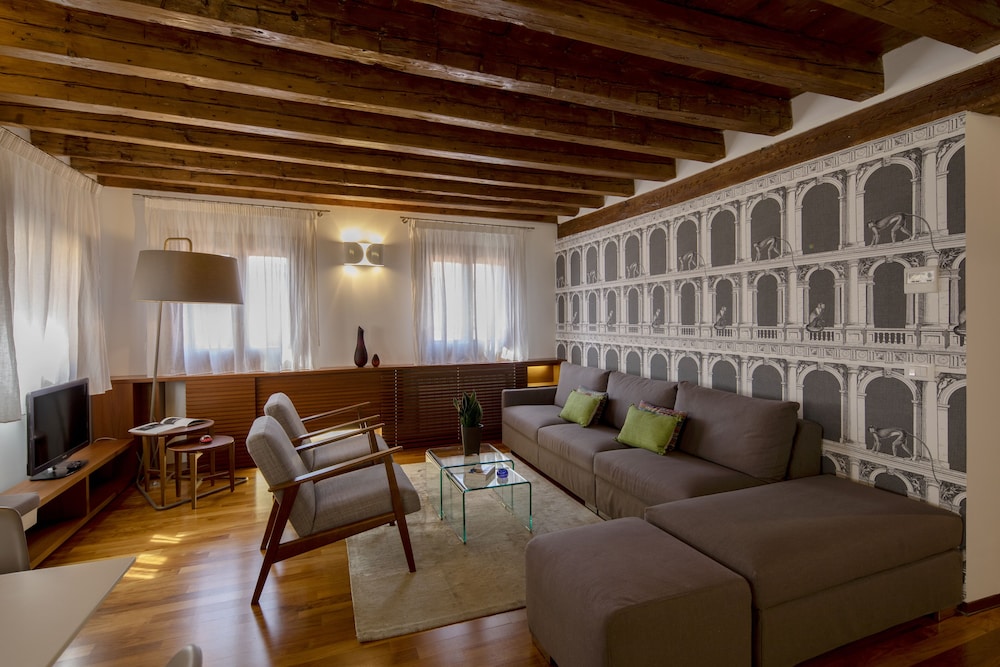 Ca Della Scimmia 28/50