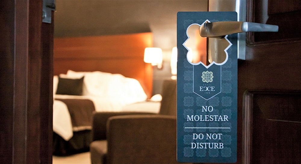 Hotel Ecce Inn 28/32