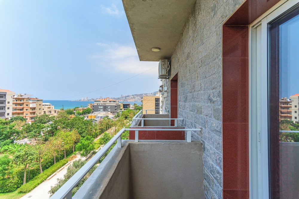 Al Murjan Palace Hotel, Jounieh 71/77