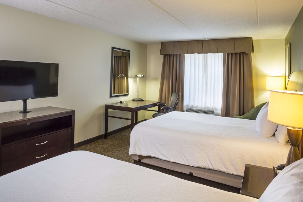 Hilton Garden Inn Hampton Coliseum Central 13/53