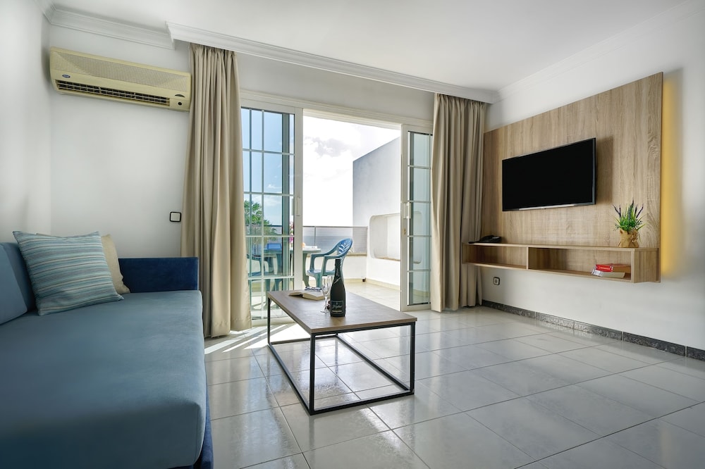 BLUESEA El Dorado Apartments 23/50