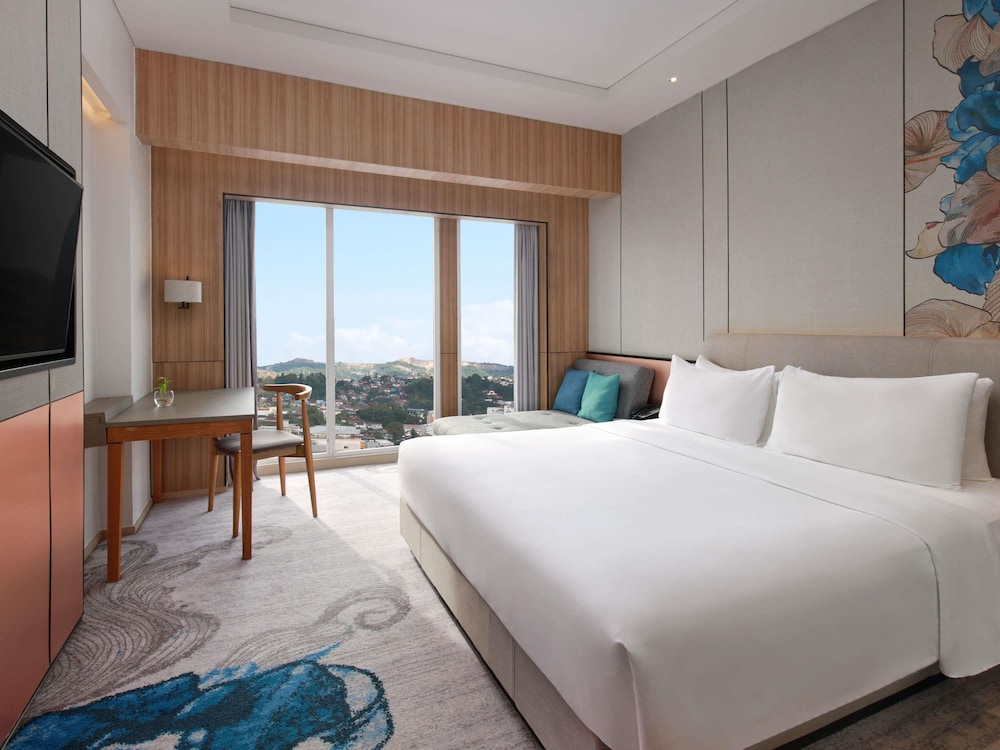 Mercure Samarinda 25/75