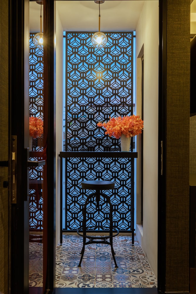 The Gravitique Hotel Khaosan 22/50