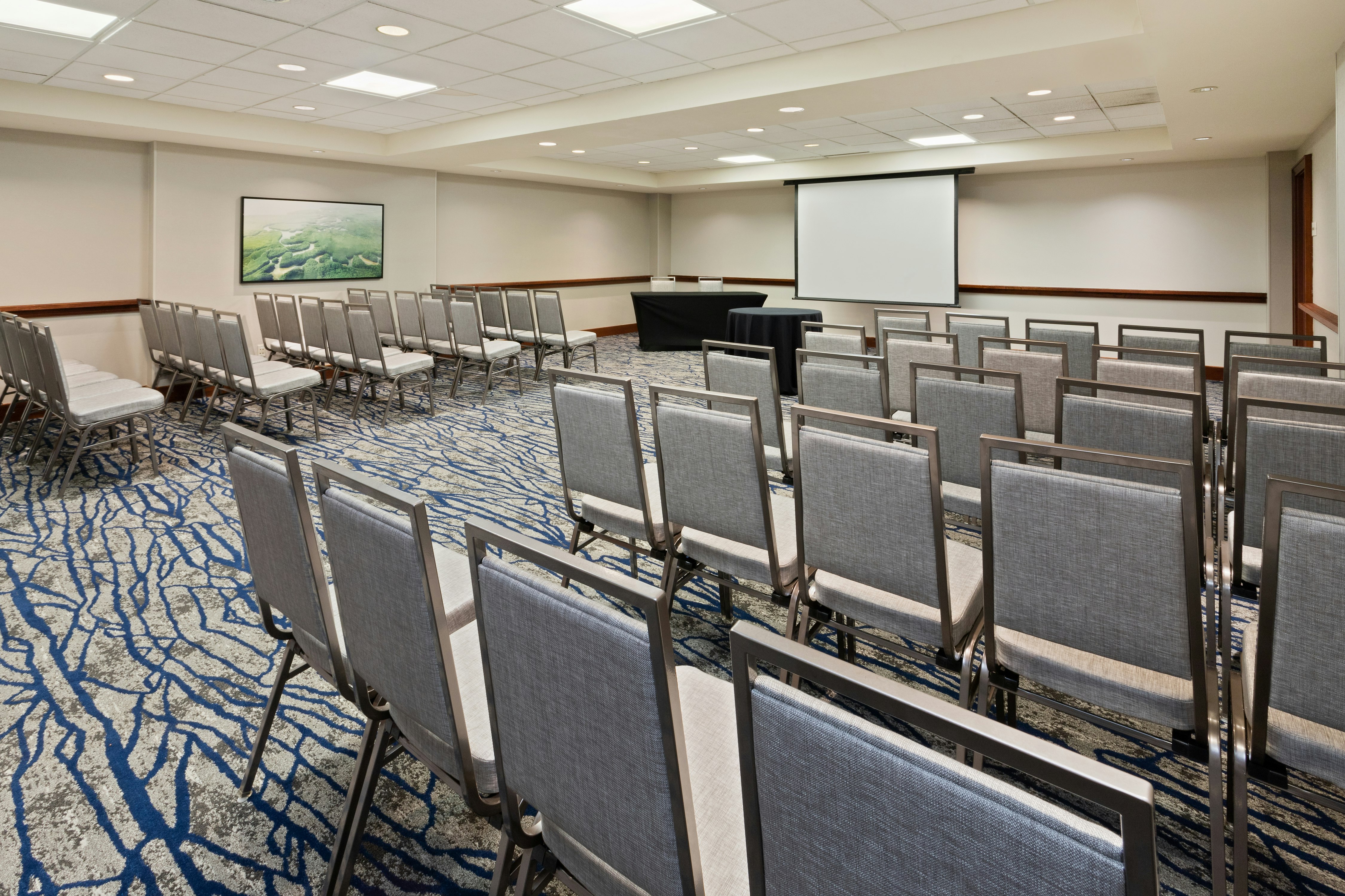 Embassy Suites By Hilton Tampa Usf Near Busch Gardens 10/23