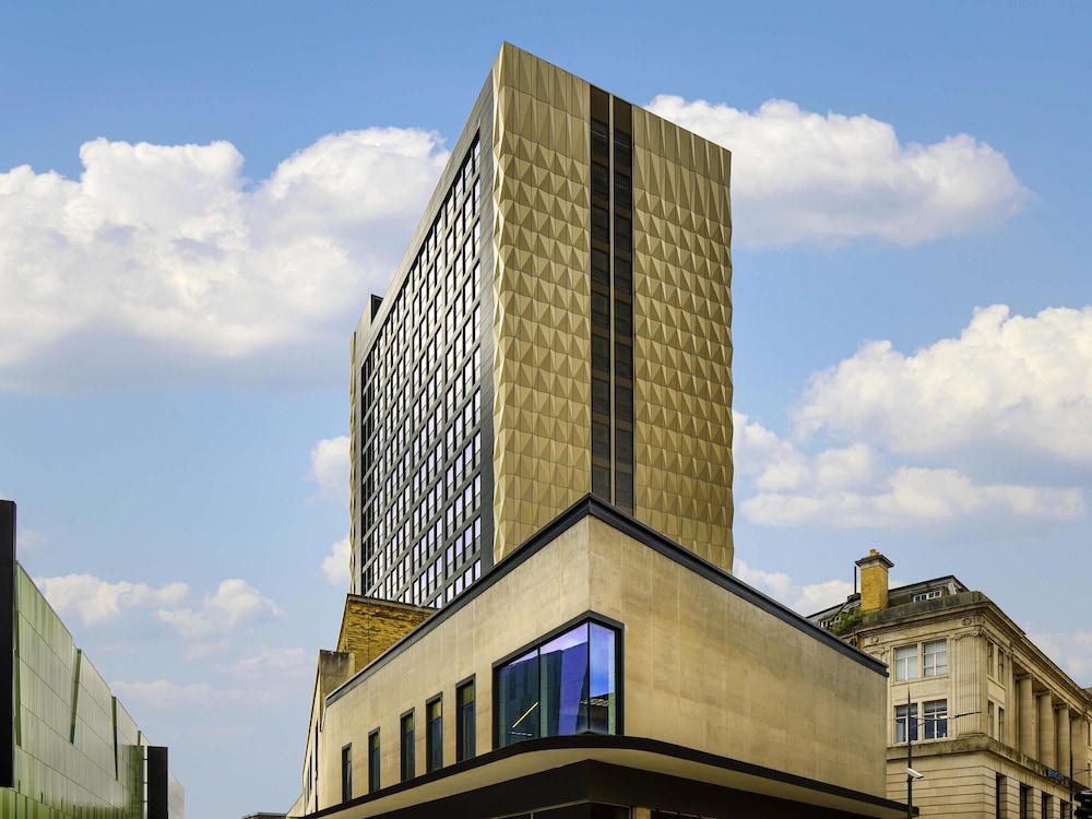 Mercure Newport 1/50