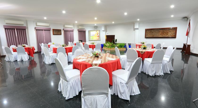 Hotel Merdeka Kediri 14/20