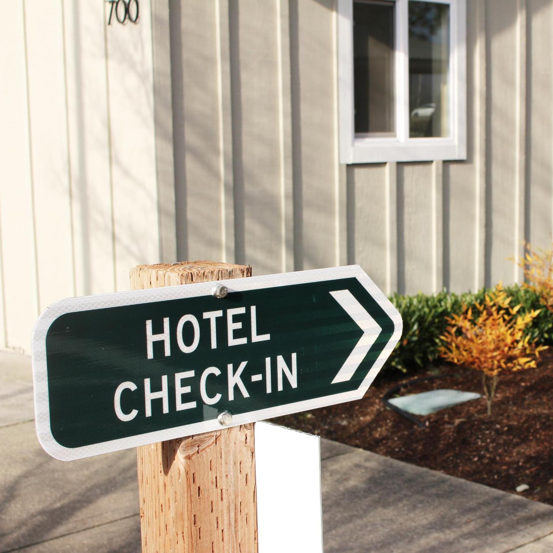 Prairie Hotel 20/37