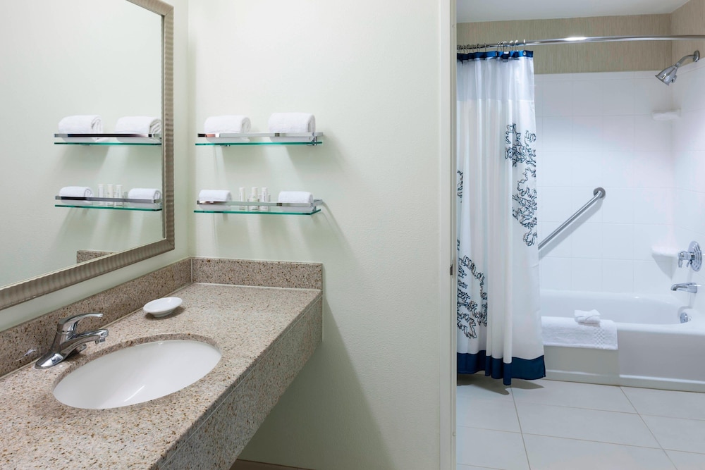 Residence Inn By Marriott Santa Clarita Valencia 13/61
