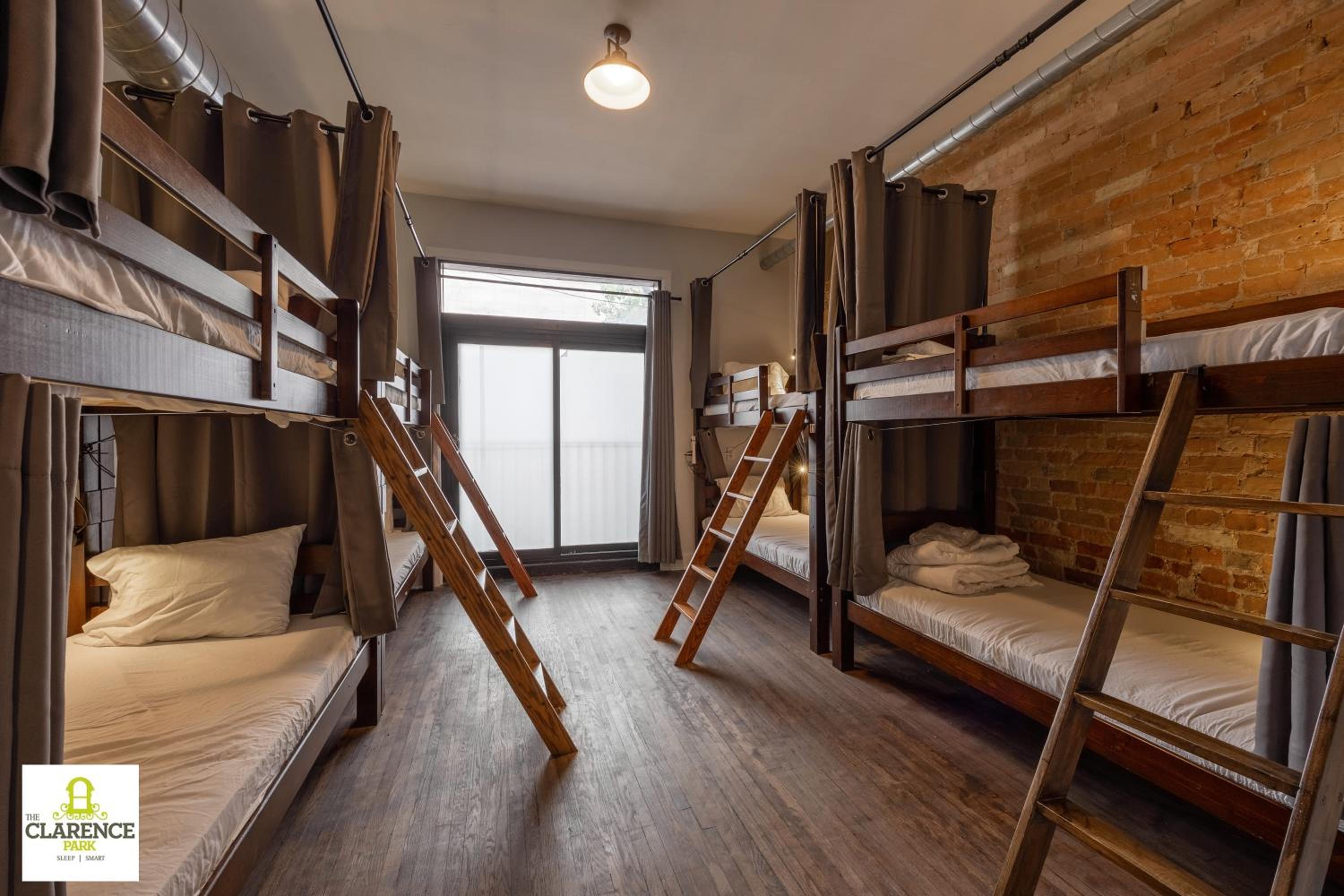 Female Dorm, 14 Beds