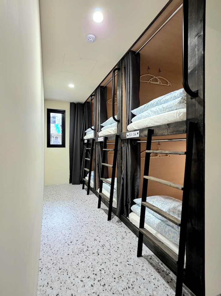 The Cube Hotel - Hostel 7/70