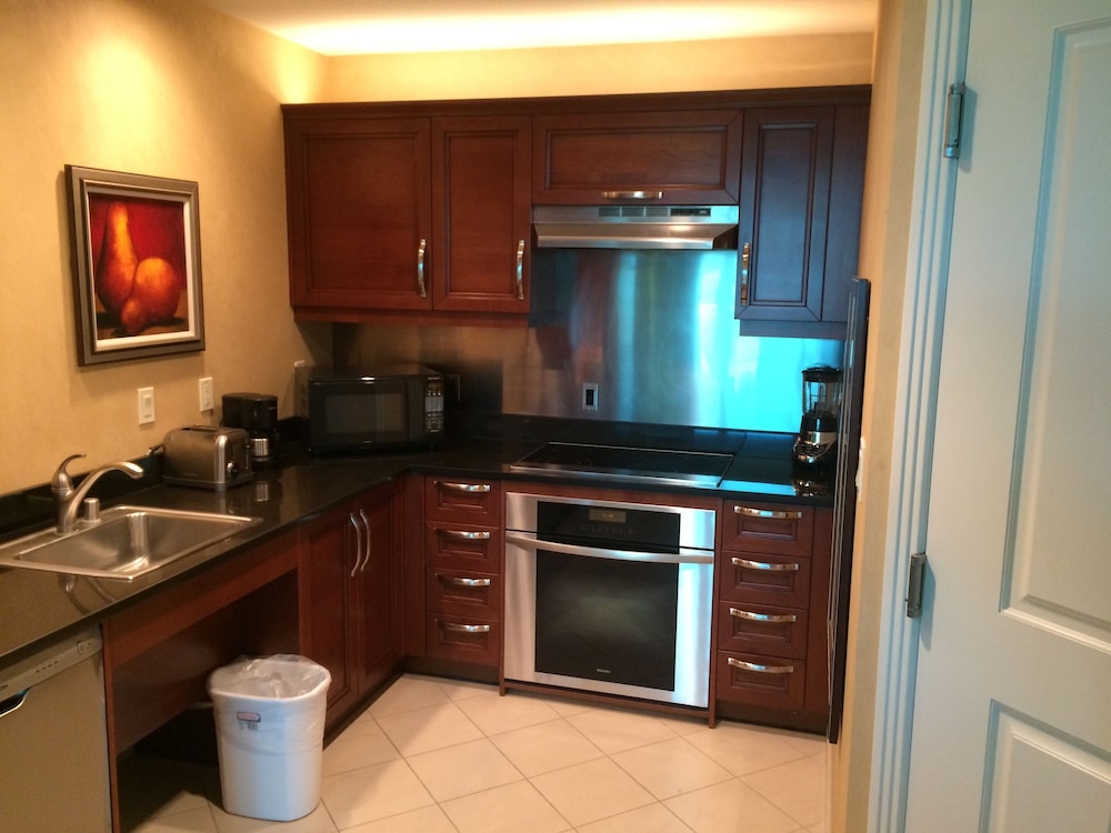 Luxury Suites International At The Signature 39/71