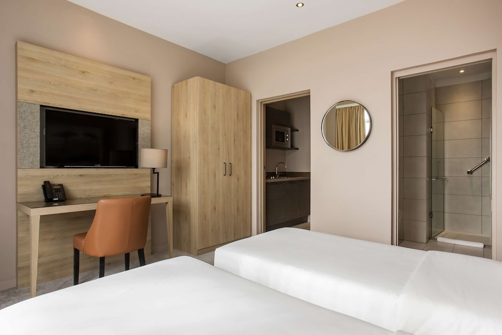 Studio, King Bed, Radisson Serviced Apartments Antananarivo City Centre 2/9