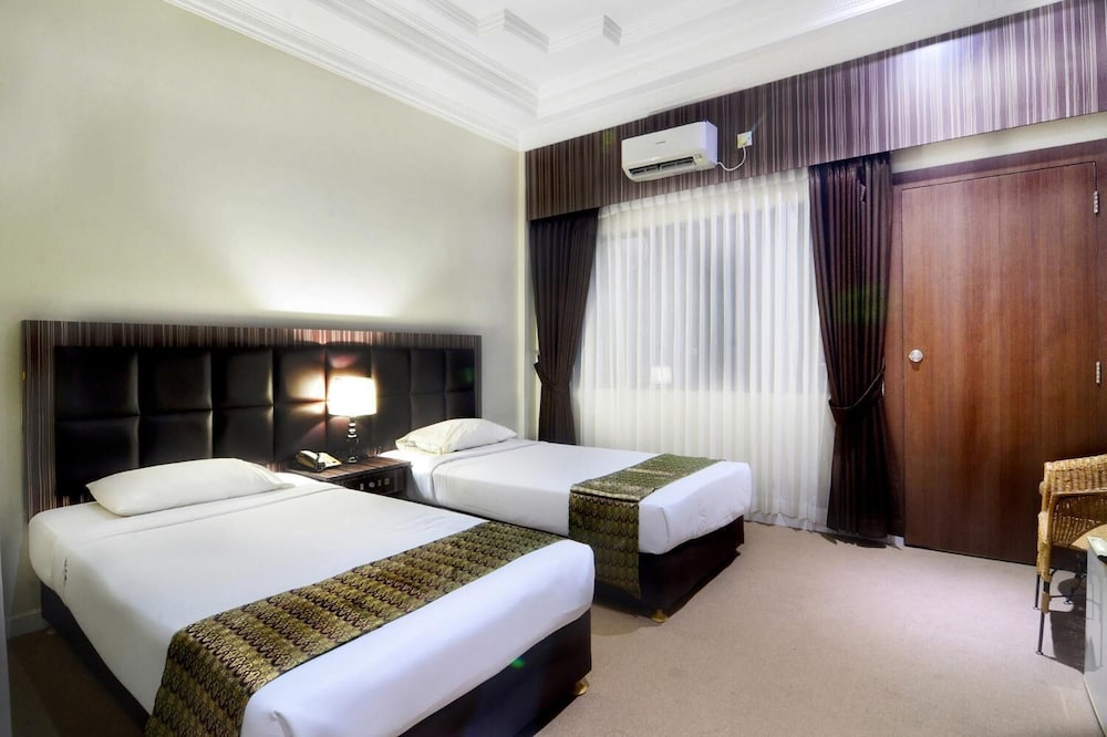 Pelangi Hotel 27/51
