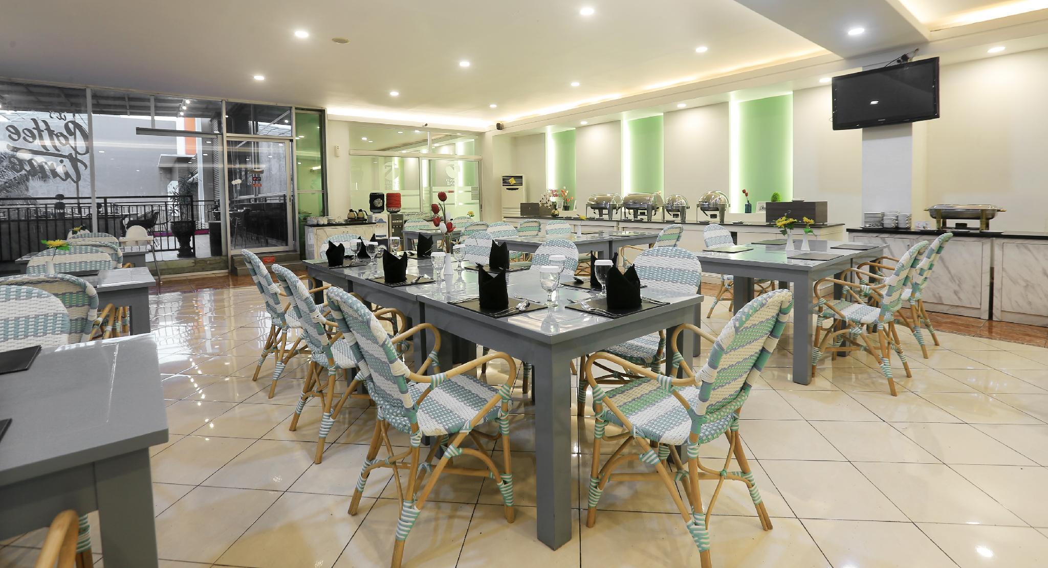 Grand Tryas Hotel 14/16