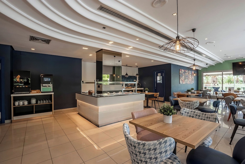 Travelodge Alicante Puerto 59/82