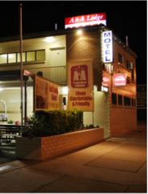 A&A Lodge Motel Emerald 1/36