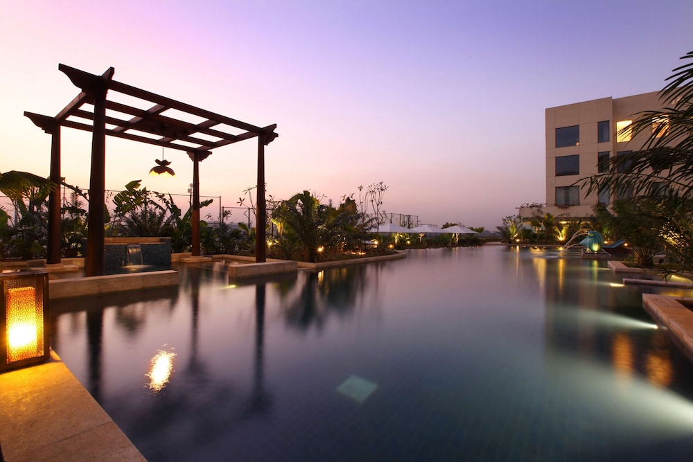 Hyatt Pune 66/70