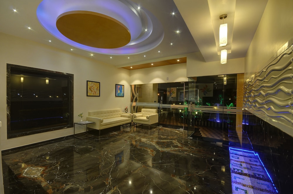 swimming pool spa