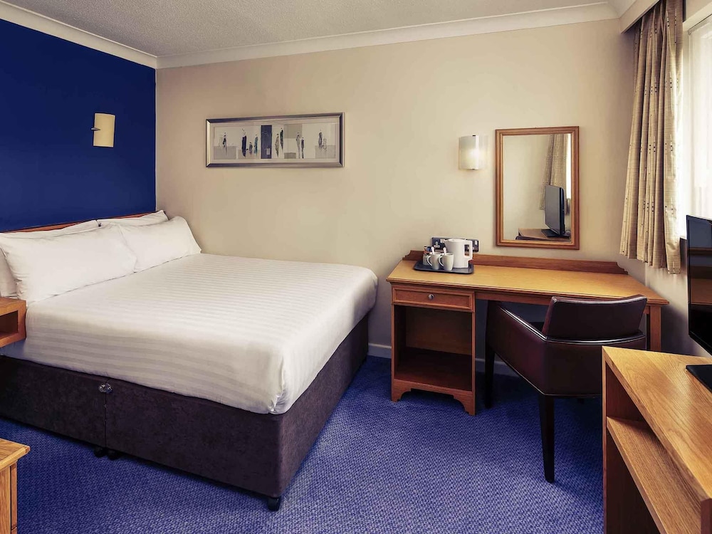 Mercure Bradford Bankfield Hotel 7/50