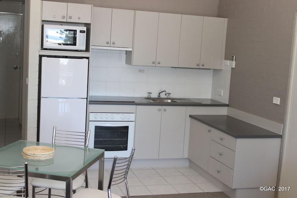 Mollymook Cove Apartments 14/26