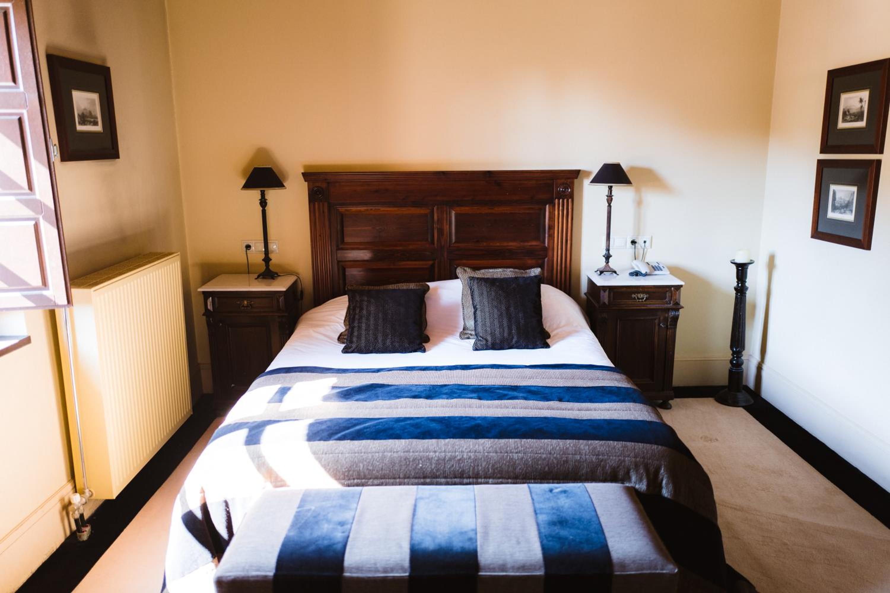 Suite, Village View