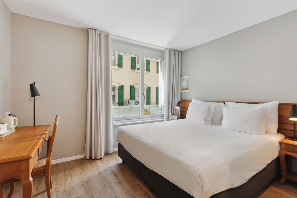 Hotel de La Nouvelle Couronne 25/54