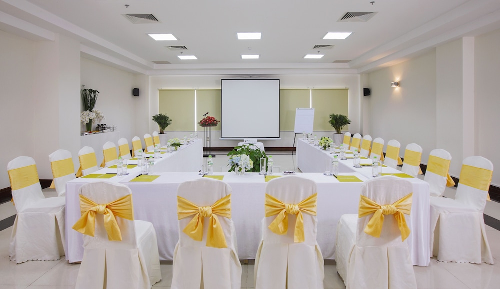 Sunrise Hotel Tay Ninh 42/50