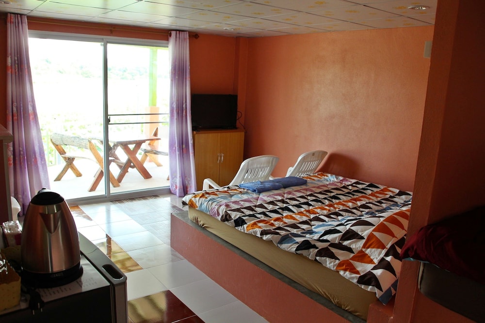 Golden Dragon Resort Kanchanaburi (ex Srisook Resort) 13/50